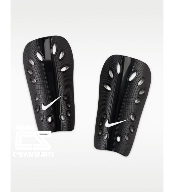 SHINGUARDS & GUARD STAY